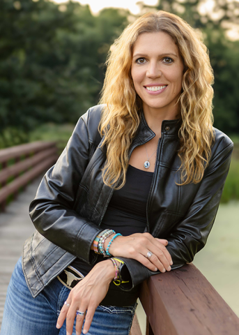 Your Local Mortgage Lender Hard At Work, Klara Krysh, Lake In The Hills, IL