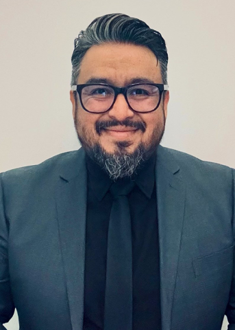 Your Local Mortgage Lender Hard At Work, Luis Munoz, Schaumburg, IL