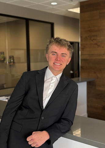 Your Local Mortgage Lender Hard At Work, Reis Curtis, Glendale, AZ