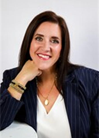 Your Local Mortgage Lender Hard At Work, Tracey Radinovic, Overland Park, KS